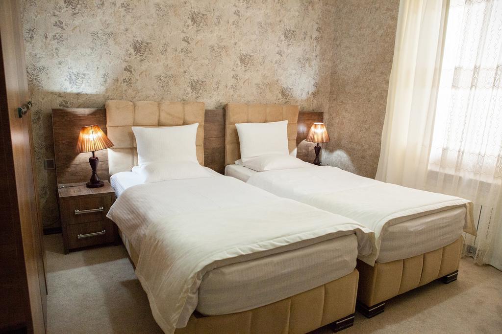 Issam Hotel & Spa Sheki Exterior foto