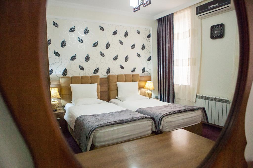 Issam Hotel & Spa Sheki Exterior foto