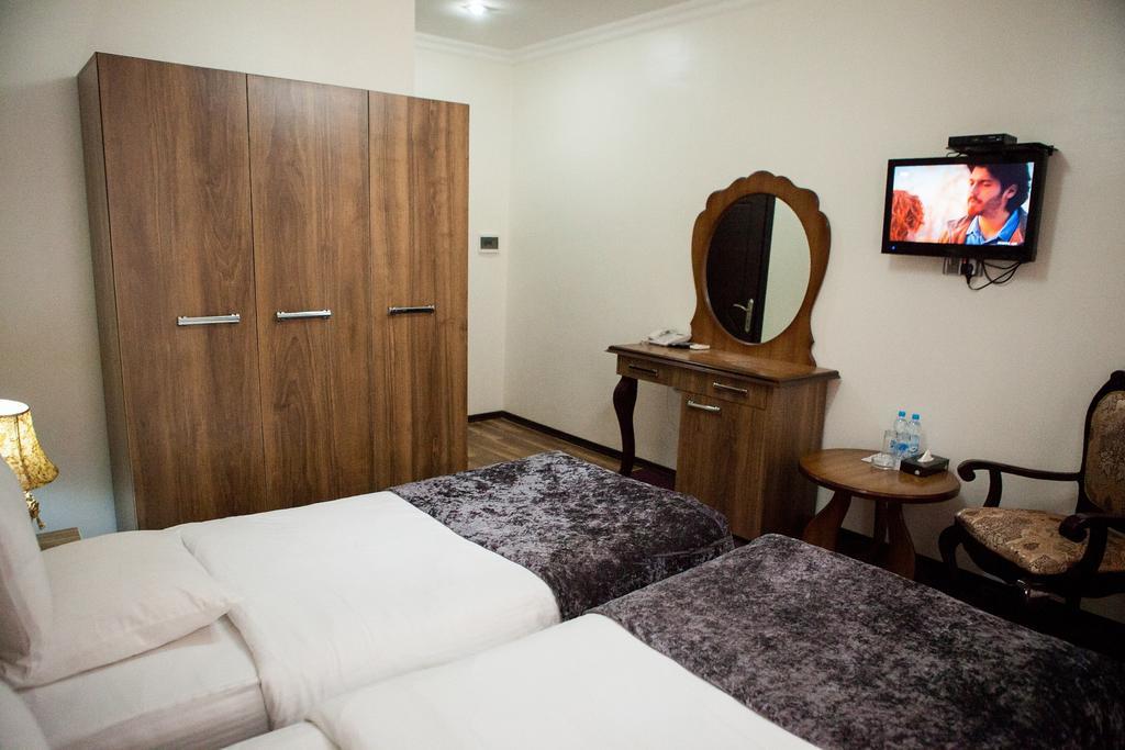Issam Hotel & Spa Sheki Exterior foto
