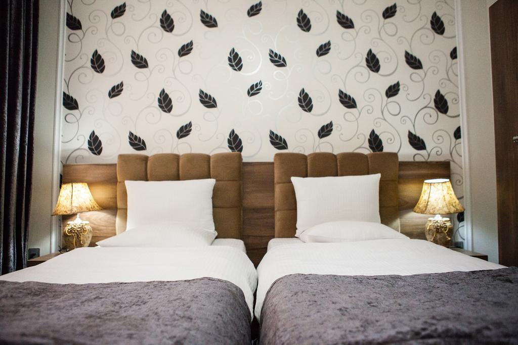 Issam Hotel & Spa Sheki Exterior foto