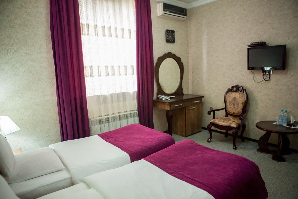 Issam Hotel & Spa Sheki Exterior foto