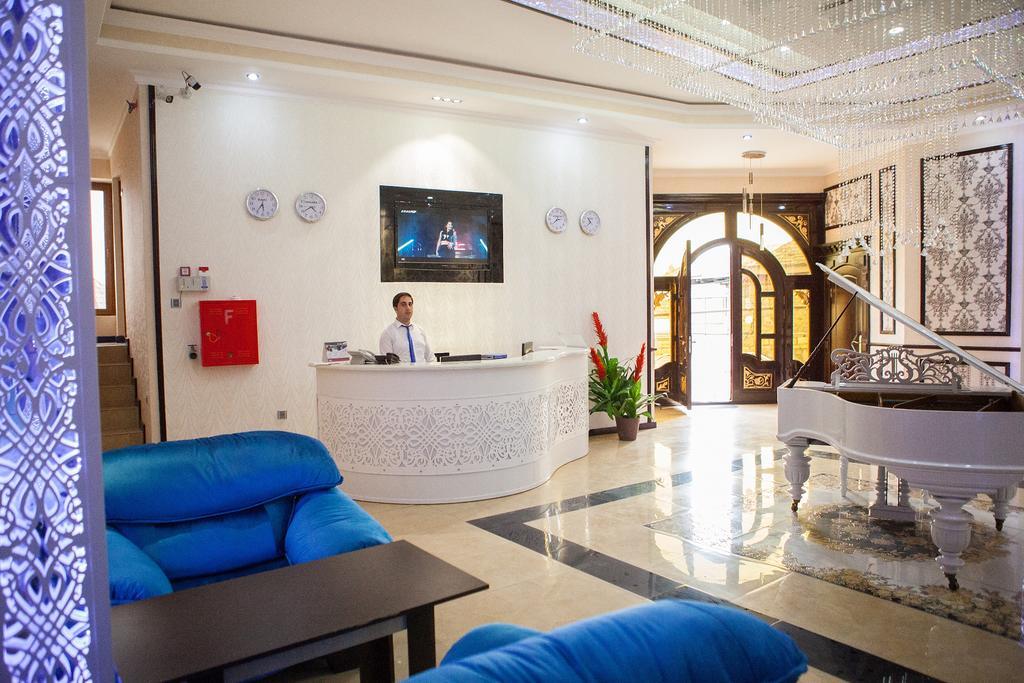 Issam Hotel & Spa Sheki Exterior foto